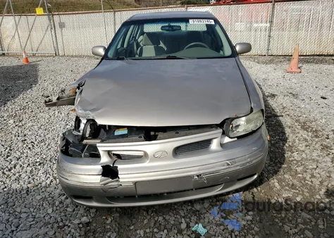 1998 Oldsmobile Cutlass z USA, uszkodzony, nr VIN 1G3NB52M1W6302867